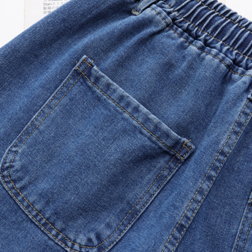 Plus size fashionable five-quarter pants for women with fat mm elastic waist drawstring double pockets pleated A-line blue denim wide-leg shorts