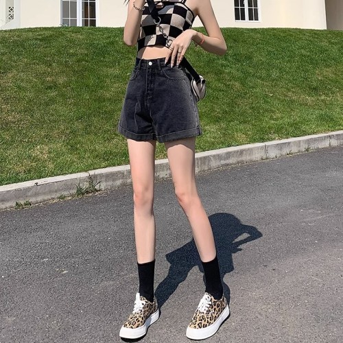 Real shot of gradient color curled denim shorts for women 2024 summer high-waisted loose wide-leg A-line hot pants trendy ins