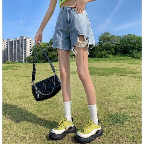 Real shot 2024 summer ripped denim shorts for women high waist loose wide legs ins large size A line hot pants trendy W8981