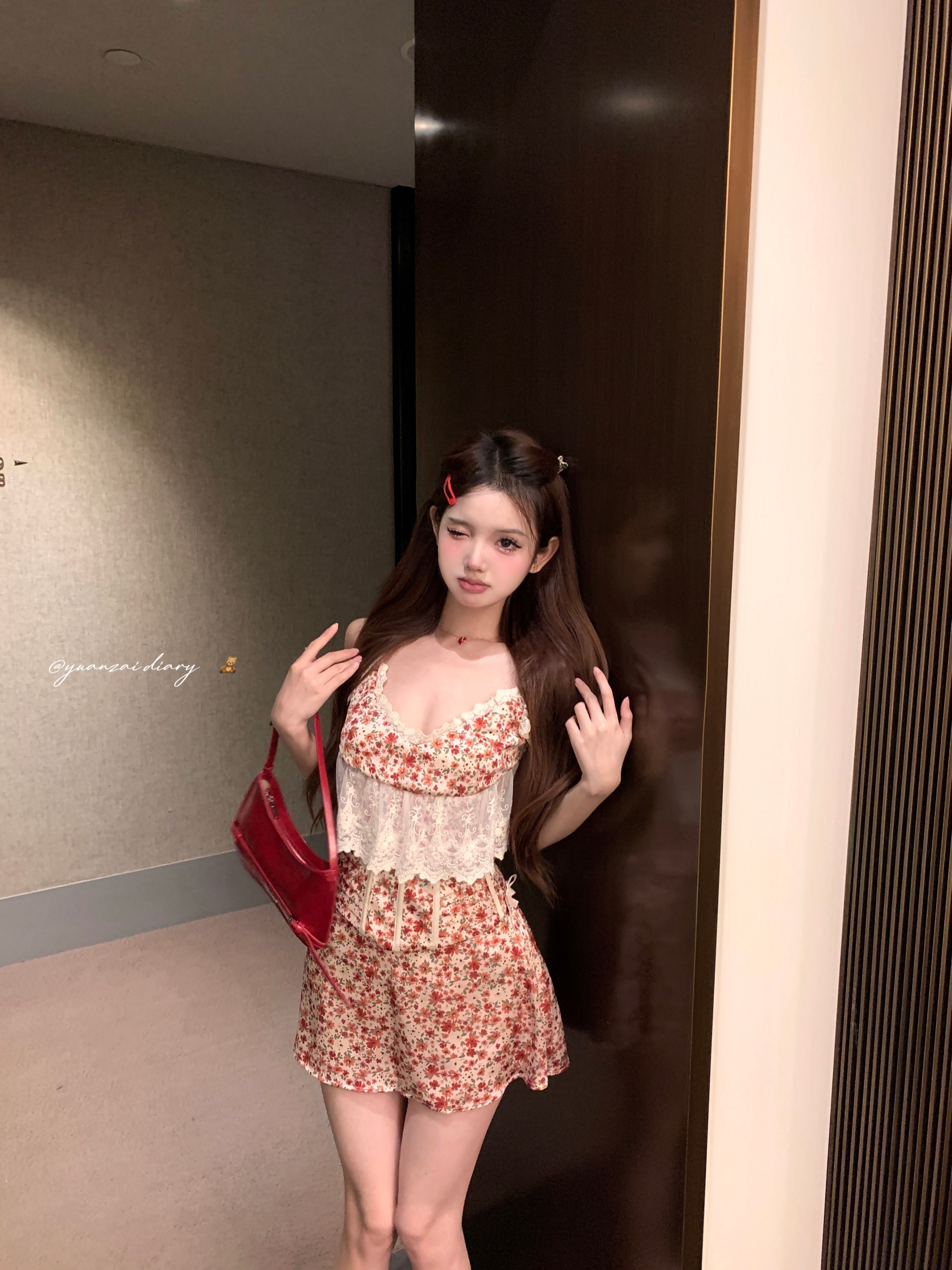 Real shot of Rose Manor dating look red floral lace splicing suspender top + A-line skirt for women summer