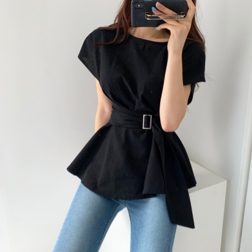 A large number of chic and elegant temperament new niche ruffled hem belt slimming short-sleeved shirts