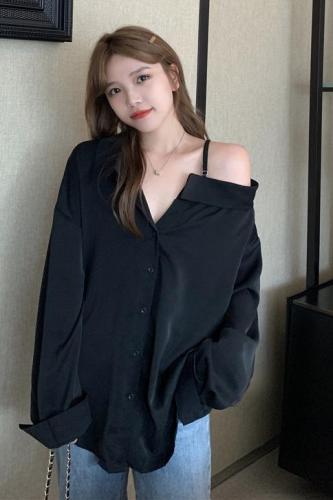 Actual shot Korean style chic solid color simple temperament design off-shoulder long-sleeved shirt for women