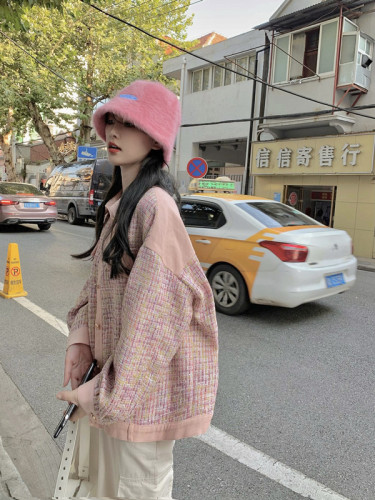 Xiaoxiang style spliced ​​long-sleeved jacket, fashionable and western design top