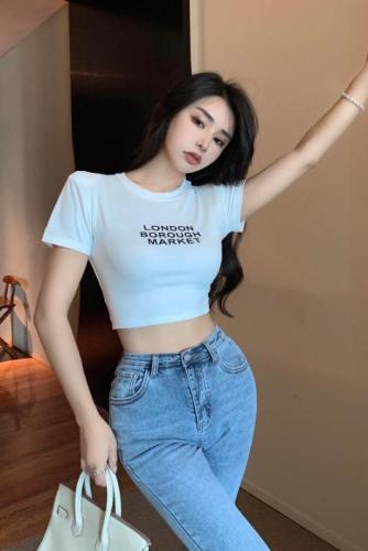 Real shot of summer ins round neck short-sleeved T-shirt for women with versatile letter print short bottoming shirt with shoulder pads and slimming top