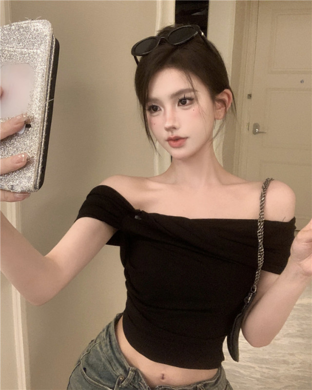 Actual shot and real price 2023 new pure lust hottie one-shoulder twisted chic off-shoulder top