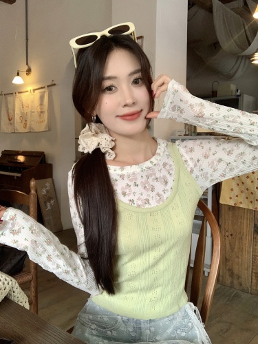 Actual shot of Korean style niche suspender knitted sweater vest for women floral long-sleeved layered bottoming shirt for women