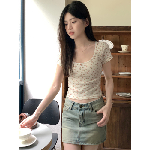 Actual shot of floral peach heart bottom slim-fit short T-shirt 2024 new style pure lust style rose short-sleeved top