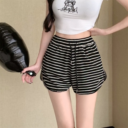 Actual shot of casual sports shorts for women, summer, Korean version, high-waisted, slimming, striped elastic waist, versatile outer wear hot pants