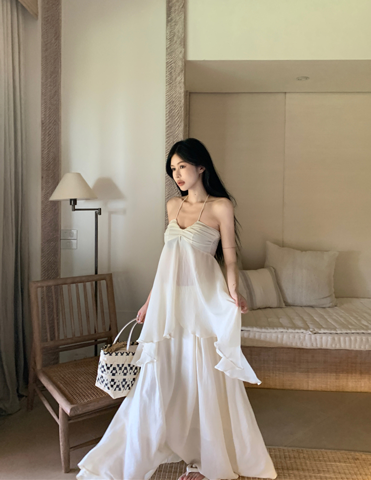 Actual shot~French retro romantic atmosphere, super fairy seaside vacation tube top, halter neck and suspender two-piece set