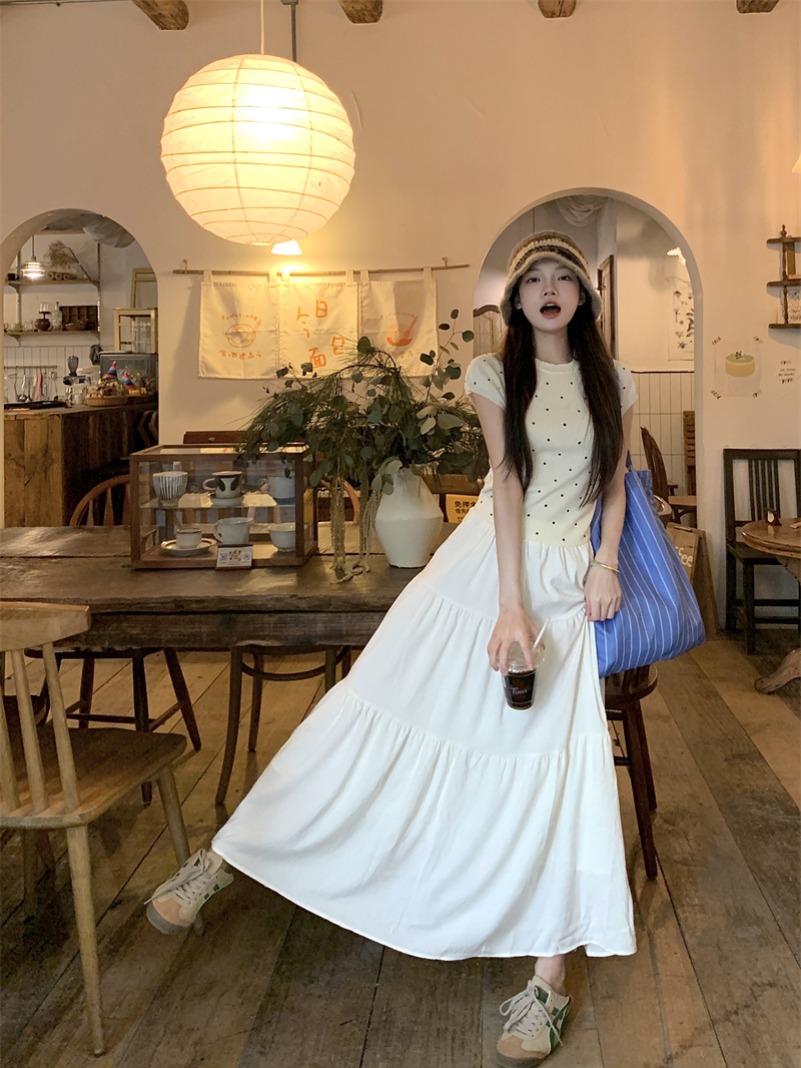 Actual shot ~ 2024 summer Korean style versatile simple polka dot knitted top + high waist cake skirt suit