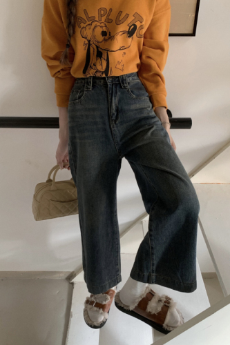 Actual shot of spring and summer loose wide-leg washed blue straight-leg loose nine-point denim trousers