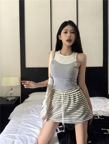 Real shot and real price 2023 summer new high-waisted skirt for women, versatile casual striped hot girl skirt