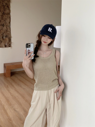 Actual shot~Spring and summer new style~Designed hollow knitted camisole for small women, loose sleeveless top