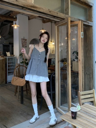 Real shot ~ 2024 summer Korean retro plaid camisole + versatile lace splicing cake skirt suit