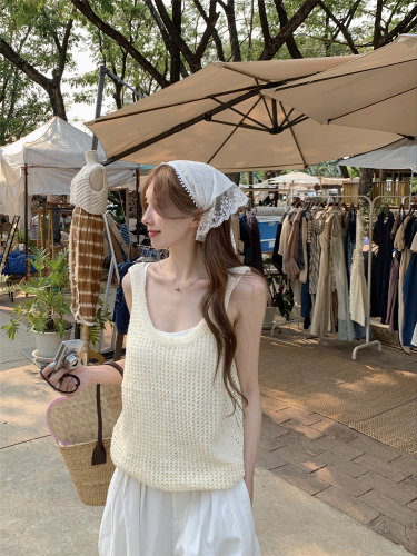 Actual shot~Spring and summer new style~Designed hollow knitted camisole for small women, loose sleeveless top