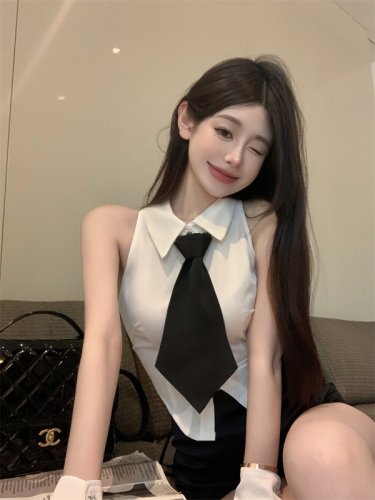 Actual shot and real price of small fragrant style satin slim fit tie hot girl sexy shirt + versatile suit shorts