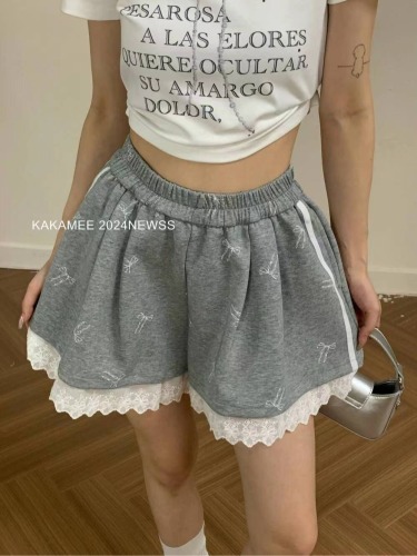 Korean lace hem spliced ​​loose wide-leg casual shorts
