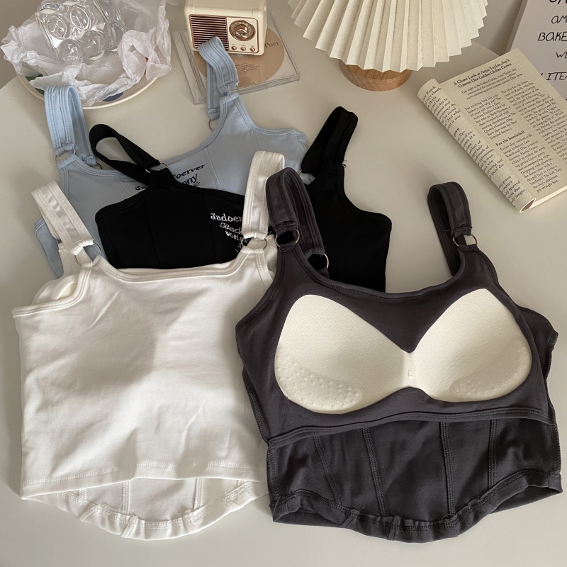 Real shot, real price, personalized design, sexy hot girl embroidered letters, slim-fitting short outer camisole for women