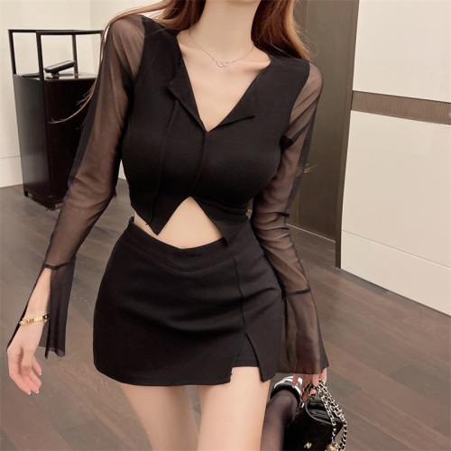 Real shot and real price new skin-friendly micro-transparent mesh long-sleeved splicing slim top v-neck short T-shirt for women summer