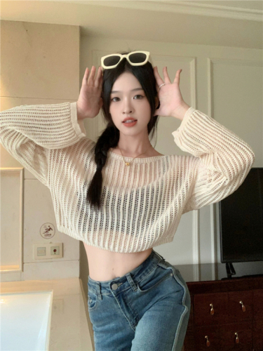 Summer hollow sunscreen long-sleeved knitted blouse loose hot girl short top