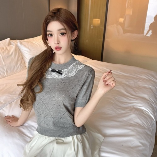 Actual shot and real price Korean style lace splicing bow thin knitted top