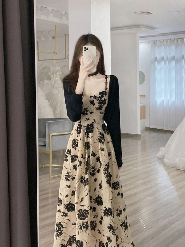 French dry rose floral suspender dress two-piece suit for women summer 2023 new style high-end temperament long skirt