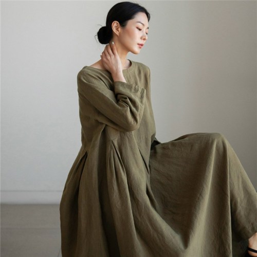 Loose plus-size dress Japanese Korean style cotton and linen round neck pullover solid color over-the-knee long skirt with large hem