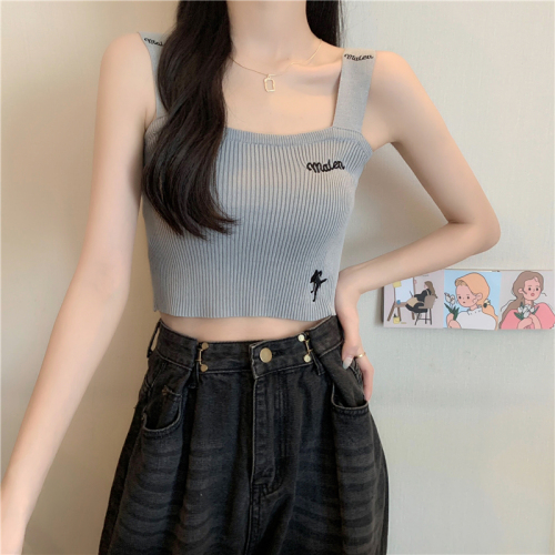 Actual shot of real-priced knitted vest for women  new style inner short small suspender Internet celebrity bottoming beautiful back outer top