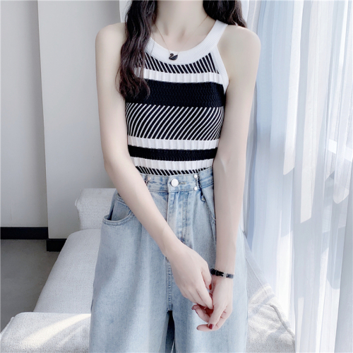 Actual shot ~  new style color-blocked striped logo knitted vest thin style versatile round neck pullover sleeveless