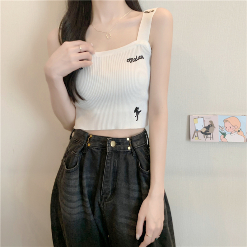 Actual shot of real-priced knitted vest for women  new style inner short small suspender Internet celebrity bottoming beautiful back outer top