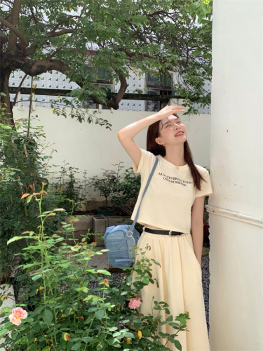 ~ ins simple letter printed T-shirt + high waist A-line skirt suit ~