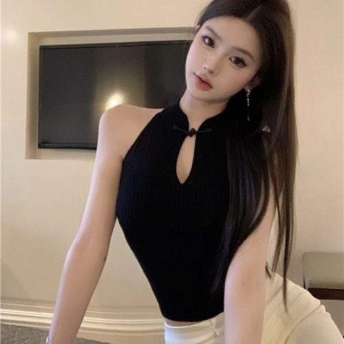Solid color sweater for women, 2024 new V-neck design bottoming shirt, slimming Korean style early spring top