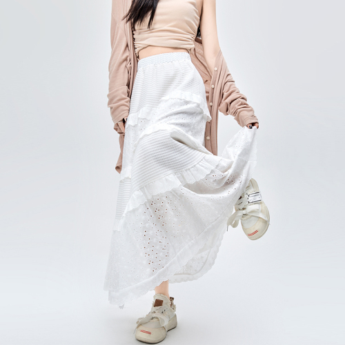 Real shot of white skirt for women in spring high-waisted A-line skirt cake skirt gentle wind long skirt design crochet skirt