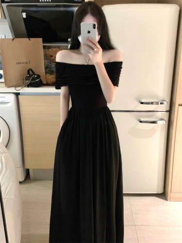 Actual shot and real price ~ French dress, high-end, socialite, one-shoulder, high-waisted, slimming, black mid-length skirt for women