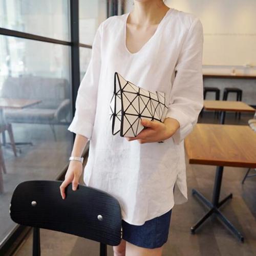 2024 summer new style discreet V-neck loose pure linen large size shirt top cool three-quarter sleeve sun protection shirt