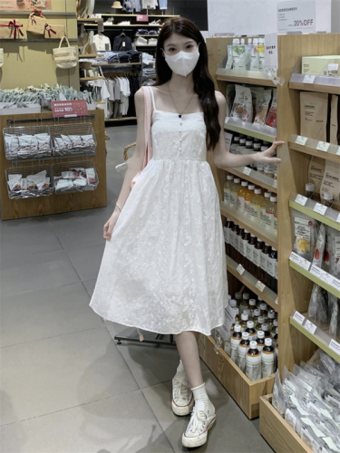 Actual shot of real-price suspender dress for women, Korean version, fresh and versatile, loose first love mid-length skirt with inner skirt