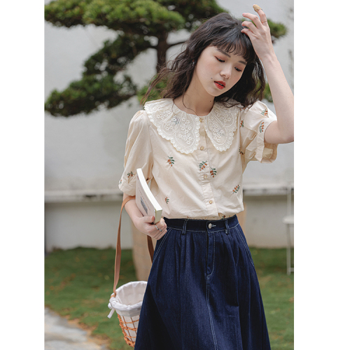 Real shot of small fresh summer new style exquisite embroidered doll collar loose retro shirt women's sweet loose top