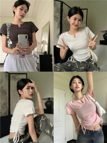Actual shot, real price, versatile design, unique Korean style hot girl niche v-neck short-sleeved T-shirt, slim right shoulder top, trendy