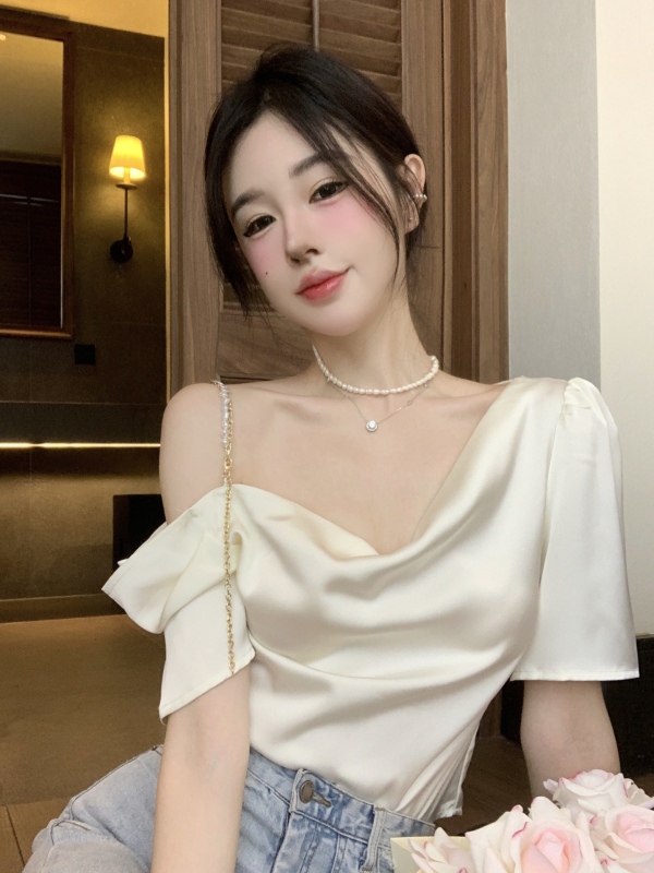 Real shot, real price, pure lust style design top, women's summer new chain swing collar, off-shoulder sexy short-sleeved T-shirt