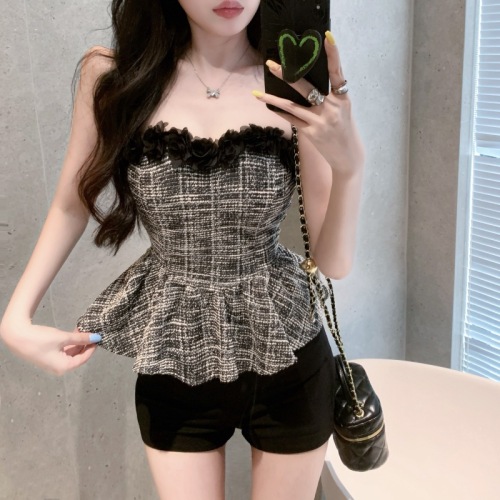 Real shot of Korean style hot style top tube top summer new style pure lust style lace hottie short tube top wrapped breasts for women