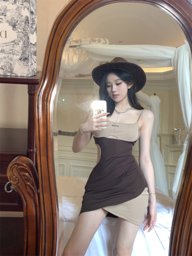 ~Hong Kong-style retro color matching sexy small side hollow hip-covering slim suspender skirt