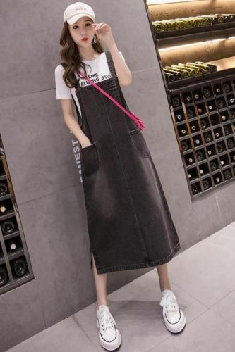 Real shot of loose, casual, versatile denim overalls, mid-length slim dress for women