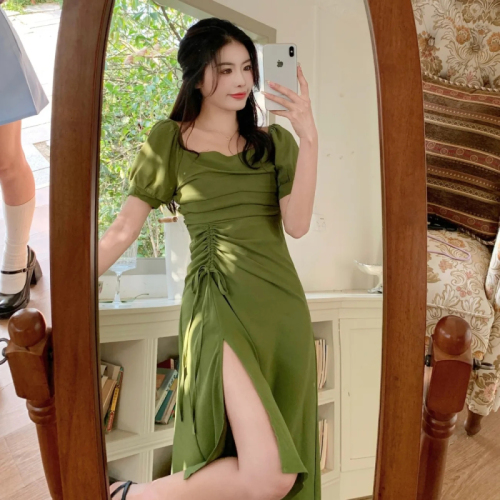 French 2024 new summer dress, elegant tea break design, green waist slimming mid-length skirt