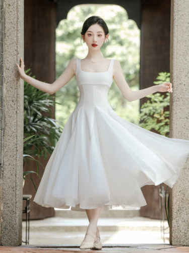 Real shot of white suspender dress for women new style mesh fluffy fairy high-end certified long skirt good quality