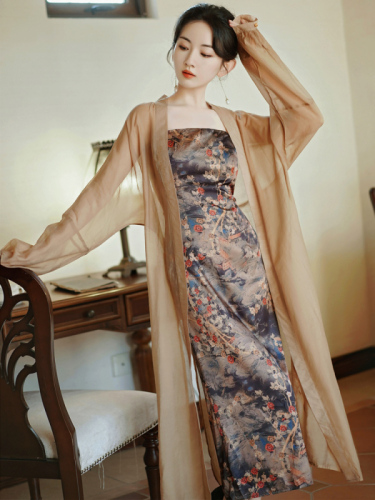 Real shot of new Chinese style Chinese style Zen retro fragrant cloud satin tube top dress Zen skirt cardigan