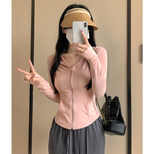 Pink ice silk hooded sun protection clothing for women 2023 summer thin slim fit short top jacket wide leg pants two-piece set