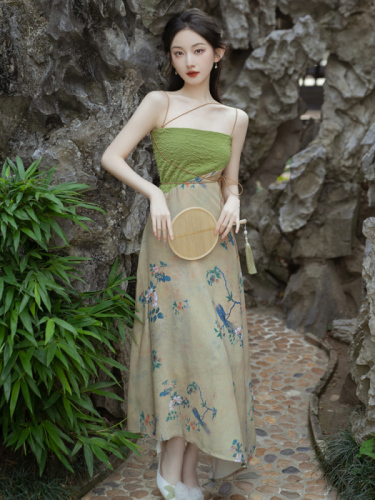 Queqiaobian new Chinese style retro suspender dress with green cardigan two-piece suit