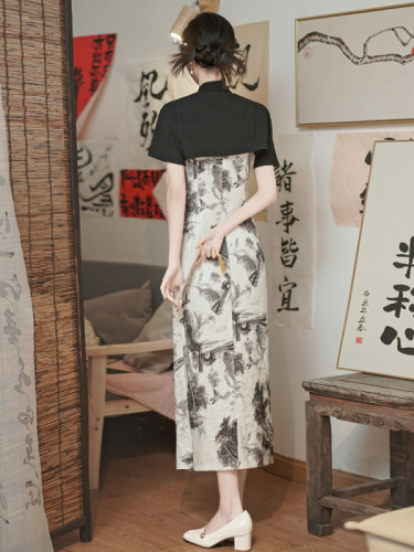 Actual shot of new Chinese style ink printing improved cheongsam two-piece set