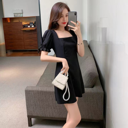 French Hepburn style dress for women 2024 summer new style temperament waist slimming sexy puff sleeve A-line skirt