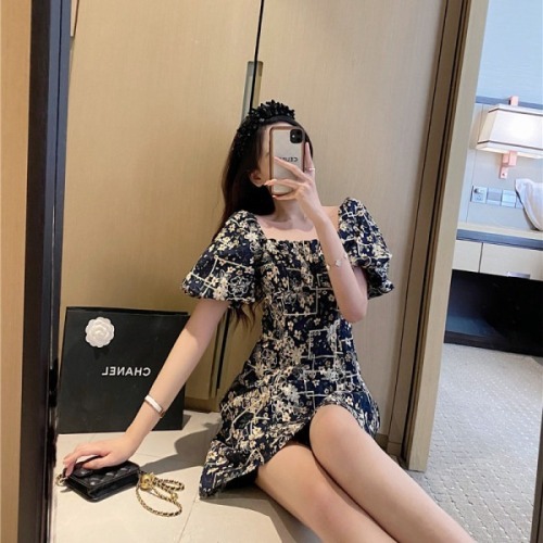French floral dress women's summer  new ladylike temperament slim retro square neck puff sleeve skirt